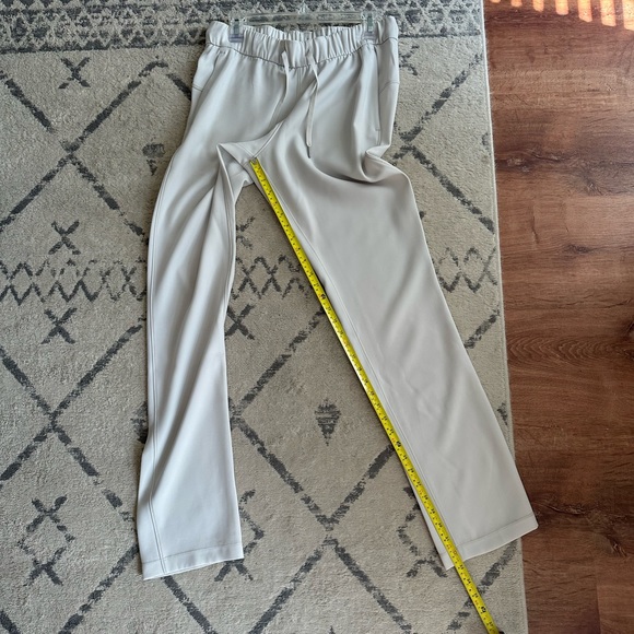Lululemon Tall Pants - Picture 4 of 5